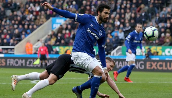 爱游戏体育-包含转折点！克里夫兰骑士再遭质疑；西甲赛前攻防权衡；质疑声仍在；纪律约束更严格的词条